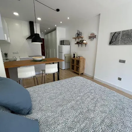 Lovely By Tor Apartment