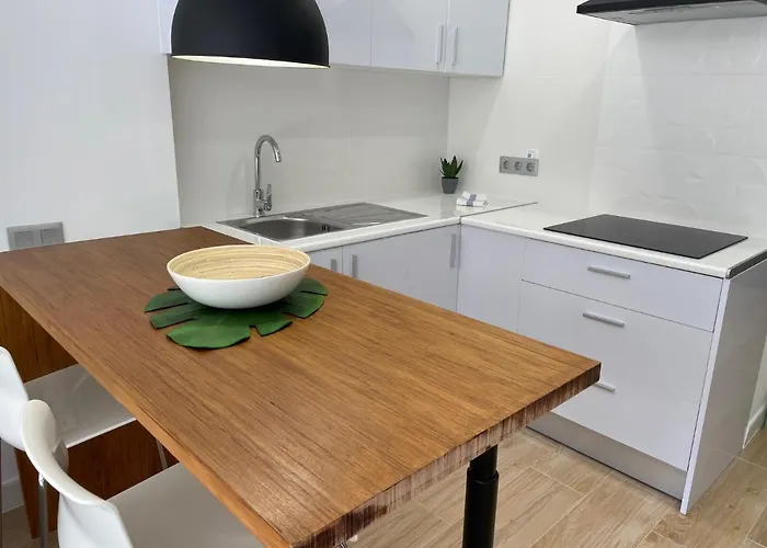 Lovely By Tor Apartament